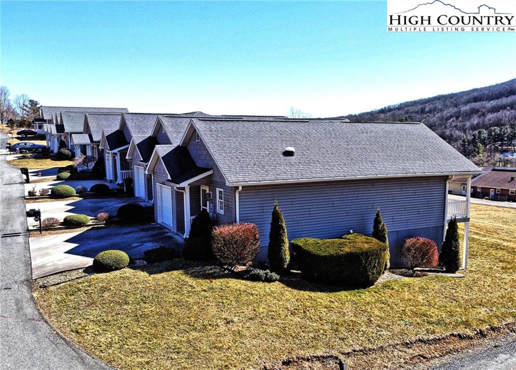 Image number 5 for the current listing