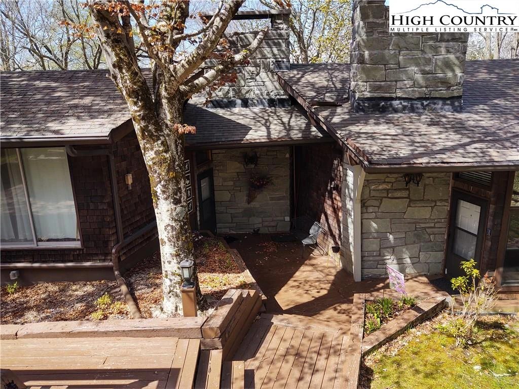 Image number 3 for the current listing