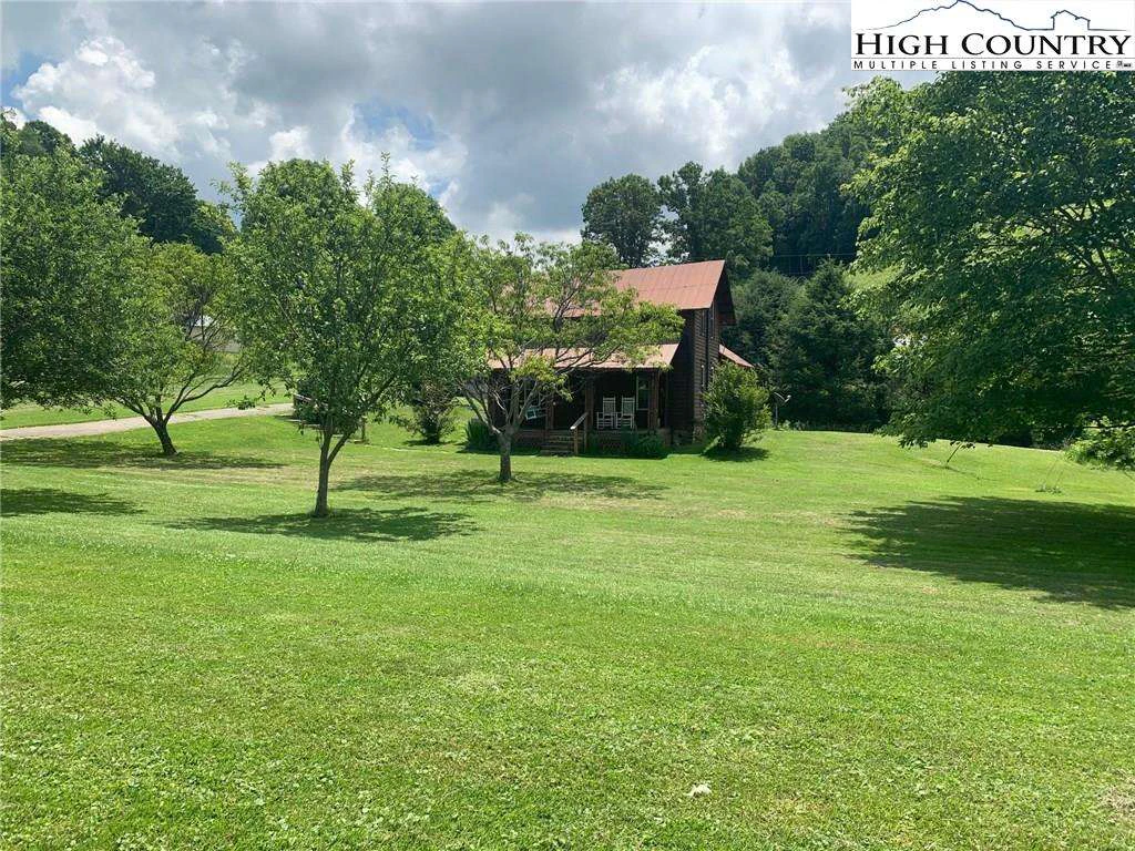 Image number 1 for the current listing