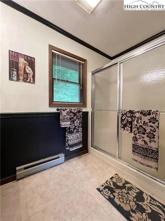 Image number 11 for the current listing