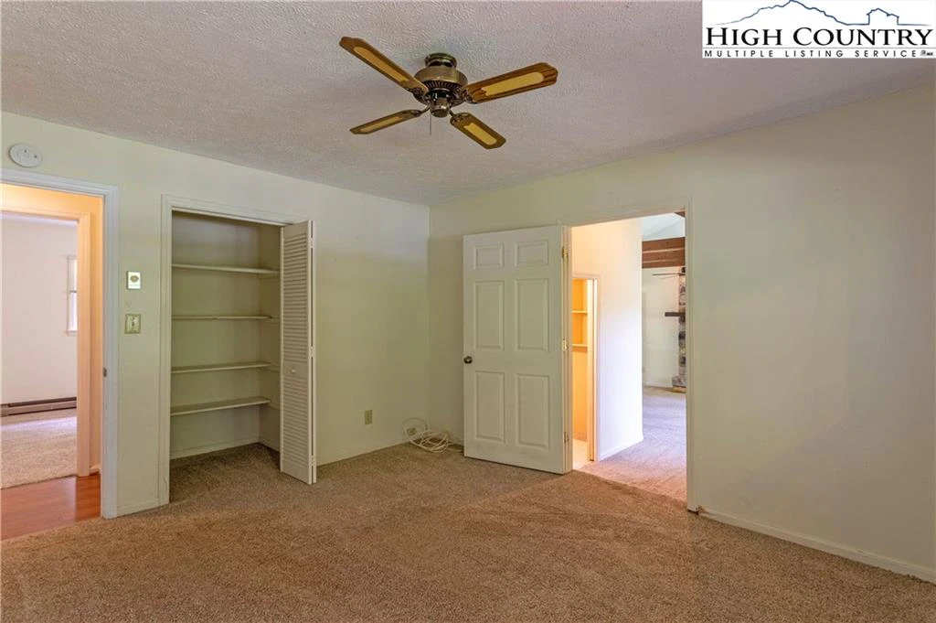 Image number 10 for the current listing