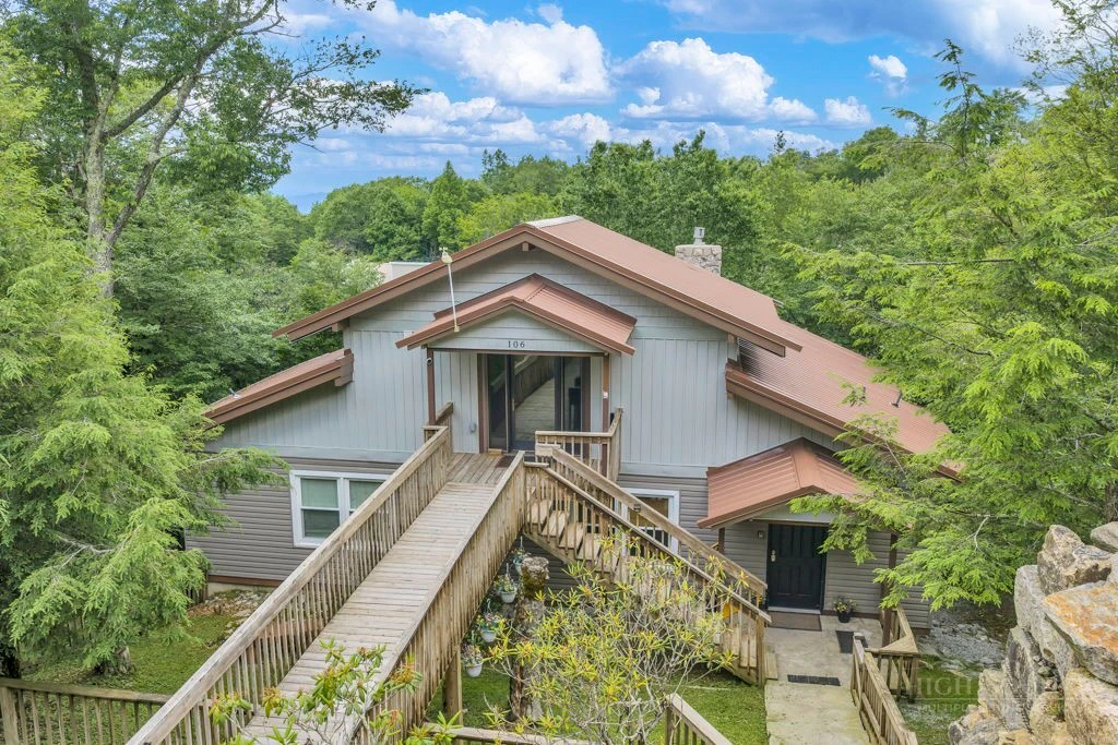 Image number 2 for the current listing
