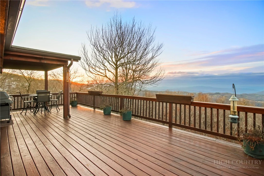 Image number 6 for the current listing