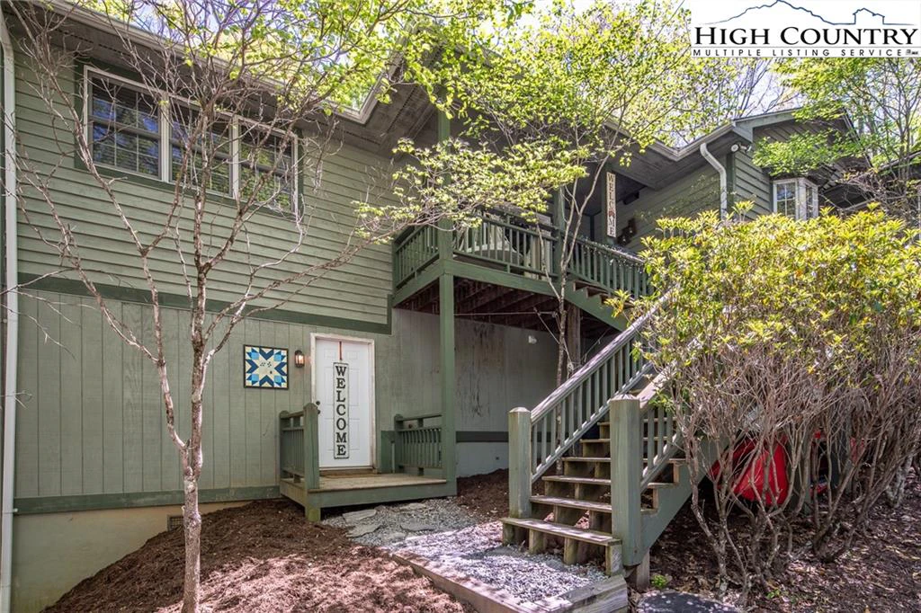Image number 7 for the current listing