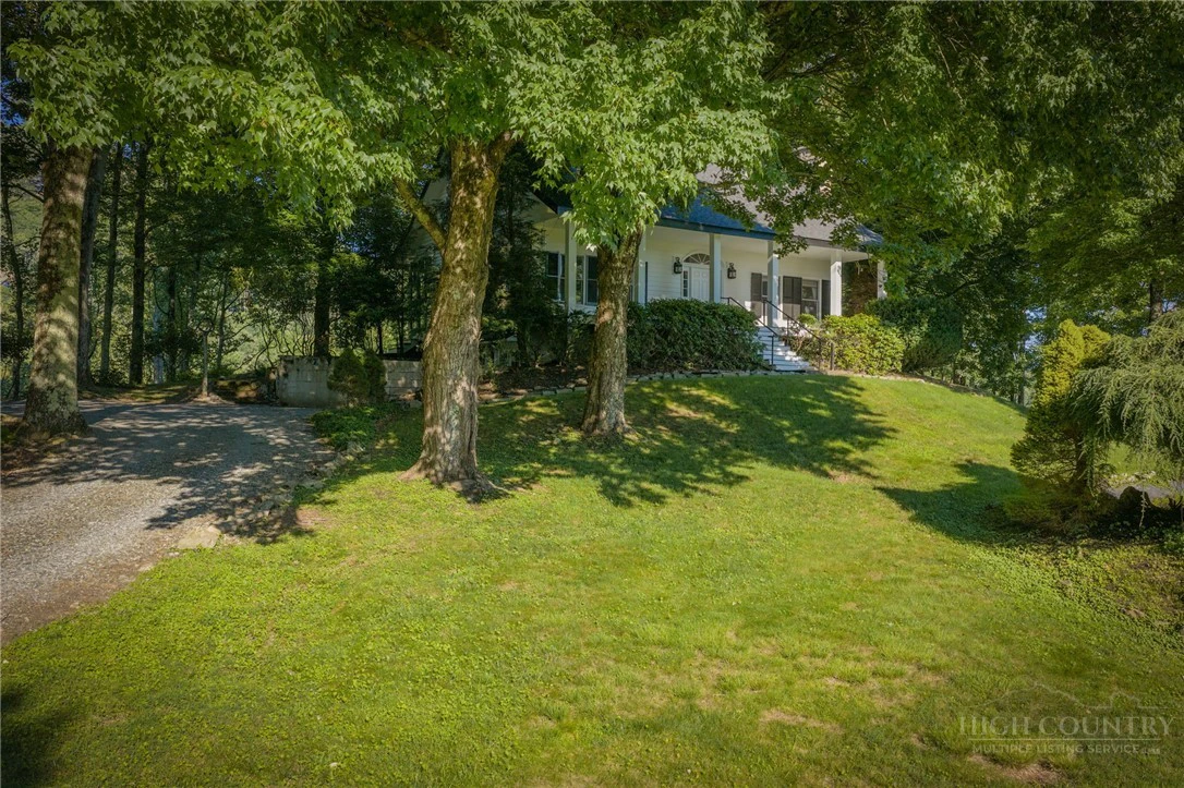 Image number 8 for the current listing