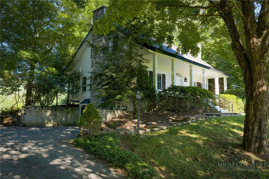 Image number 9 for the current listing