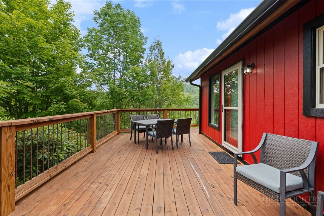 Image number 8 for the current listing