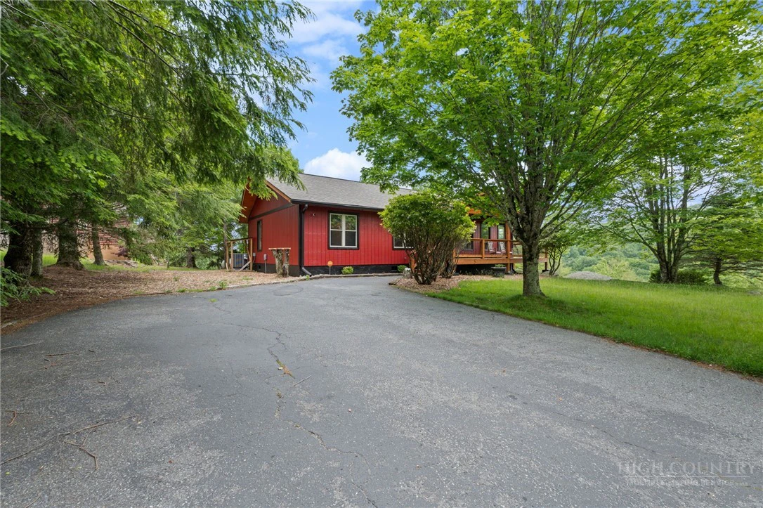 Image number 5 for the current listing