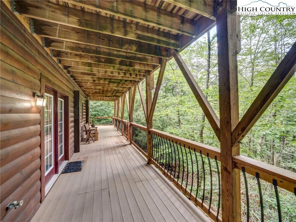 Image number 12 for the current listing