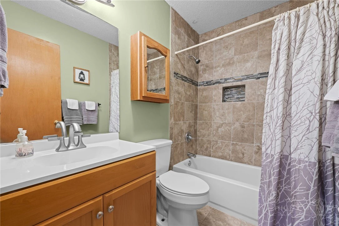 Image number 5 for the current listing