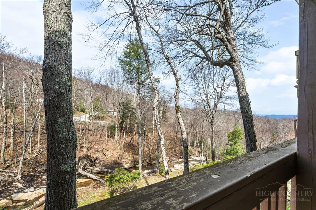 Image number 6 for the current listing