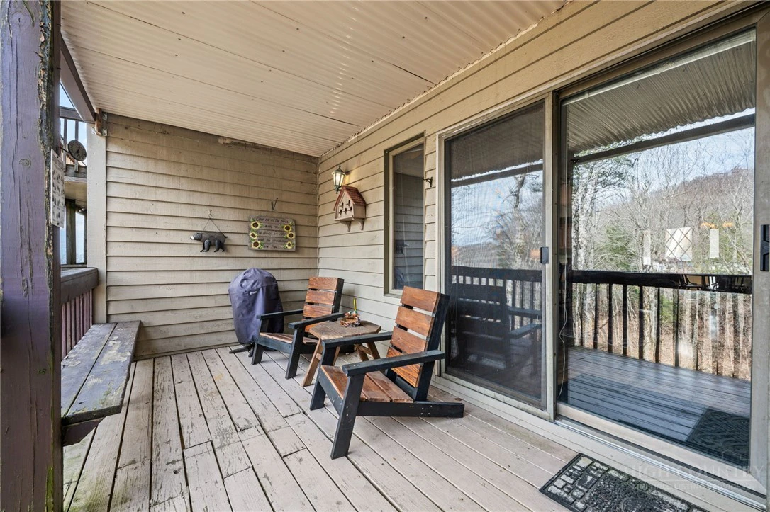 Image number 7 for the current listing