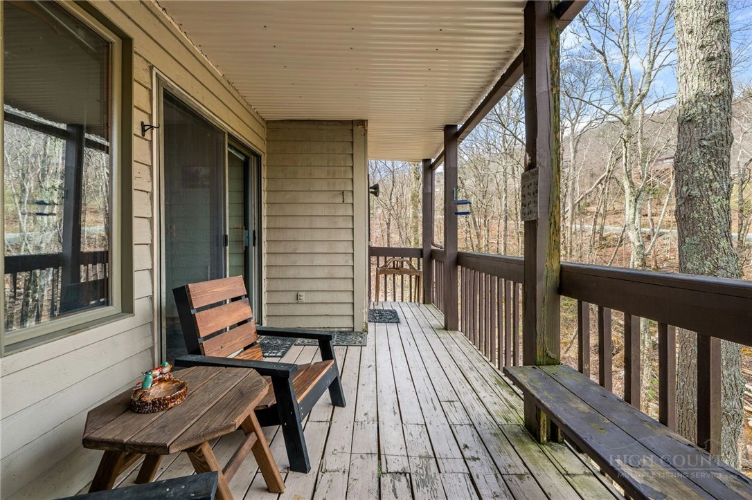 Image number 8 for the current listing