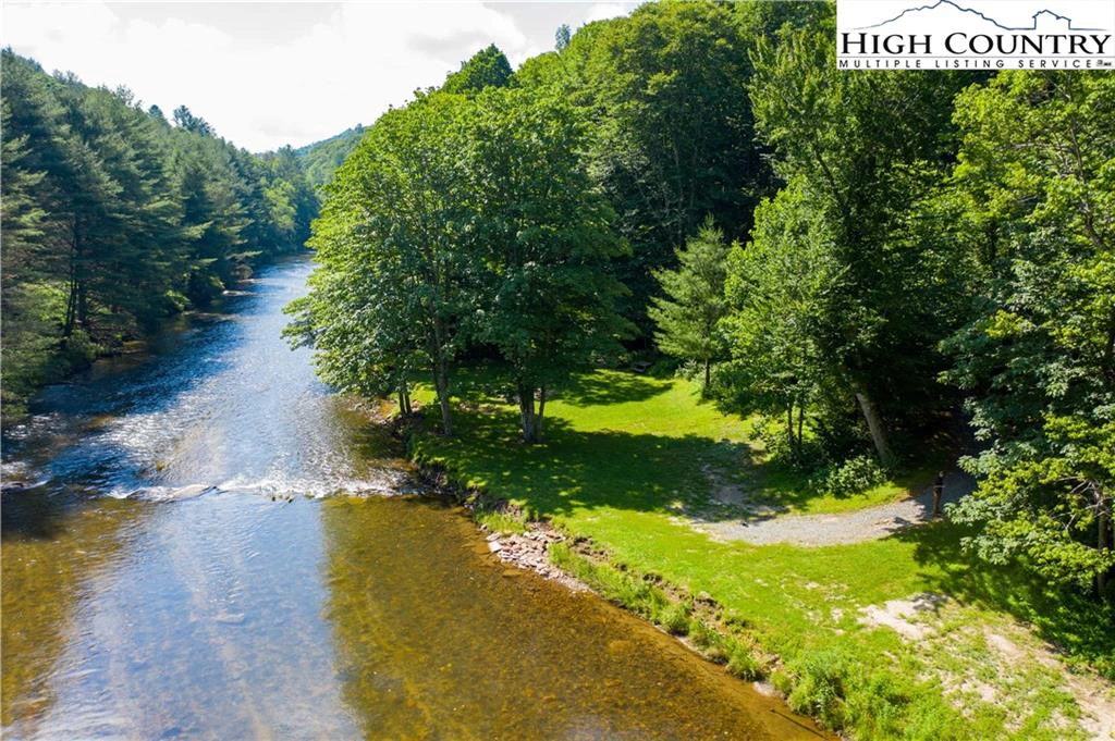 Image number 1 for the current listing