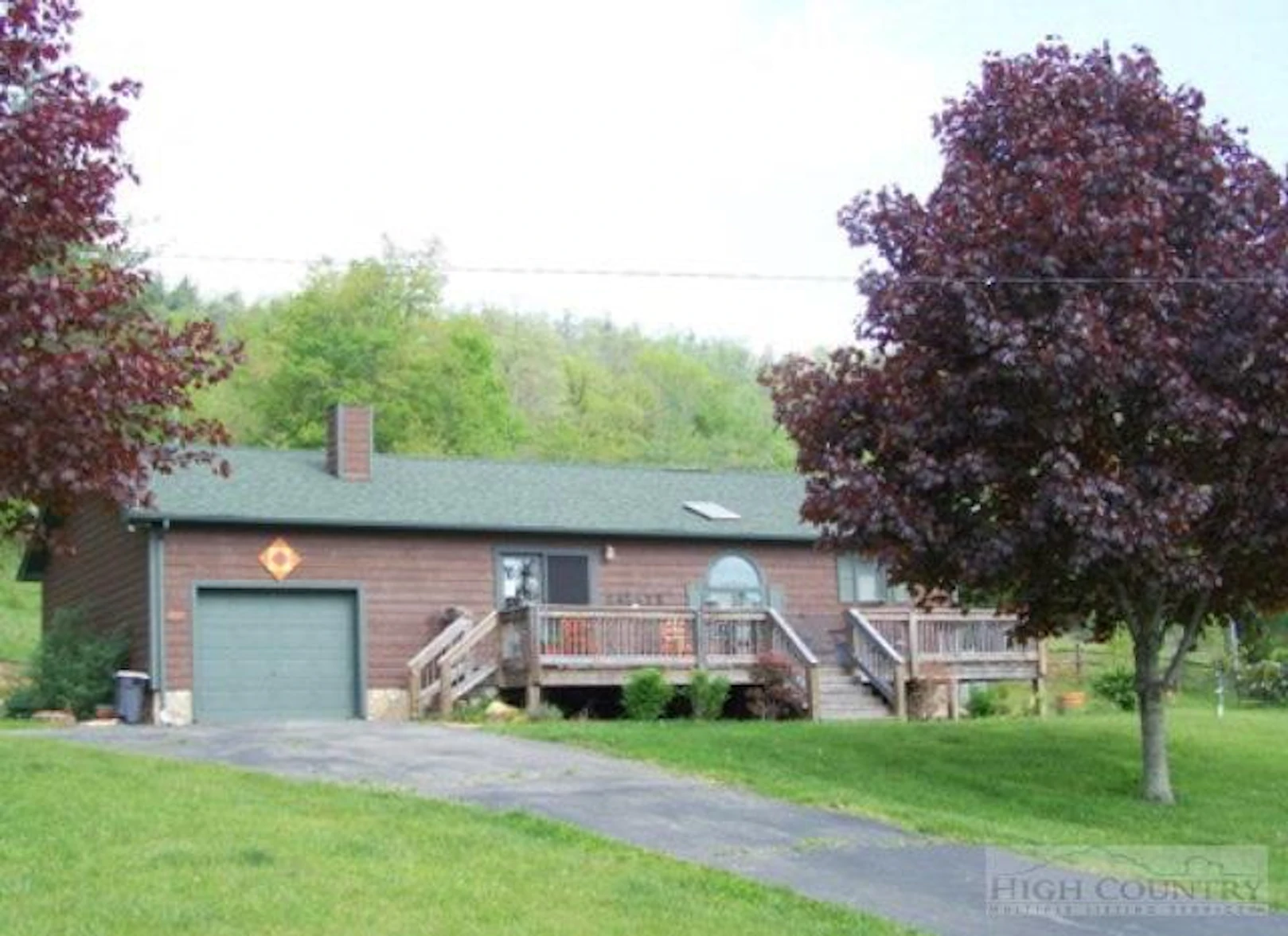 Image number 1 for the current listing