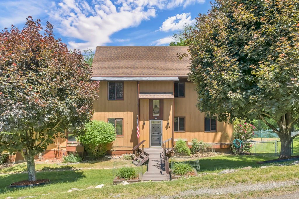 Image number 1 for the current listing