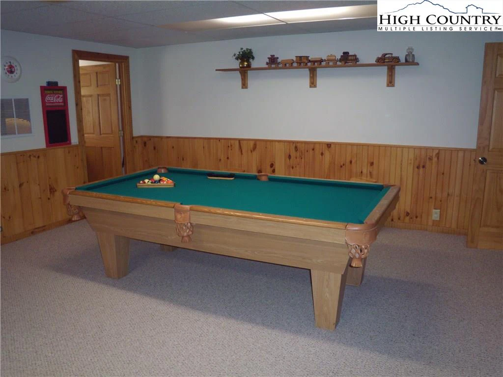 Image number 3 for the current listing