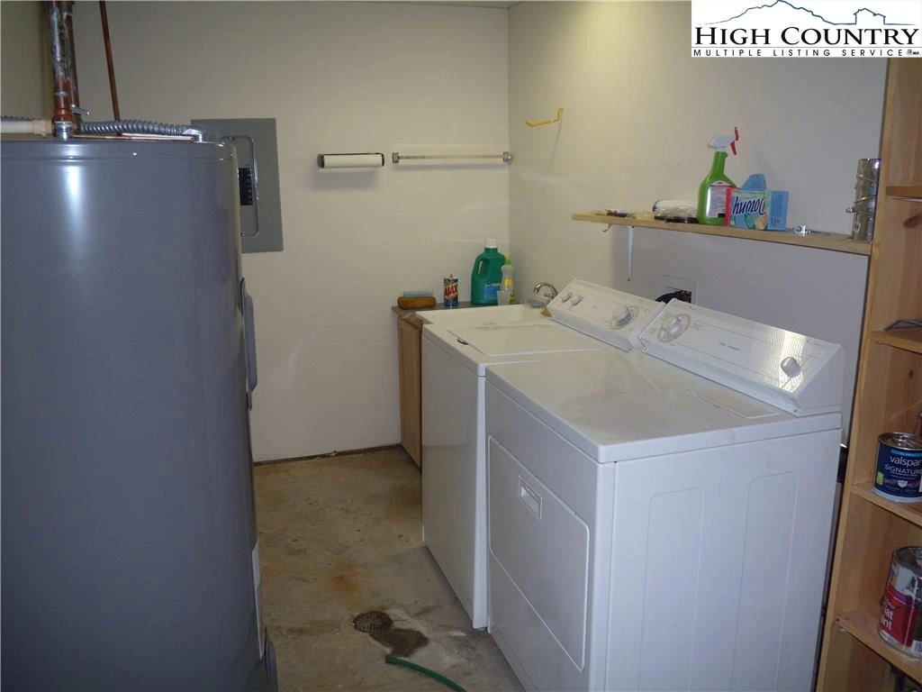 Image number 6 for the current listing