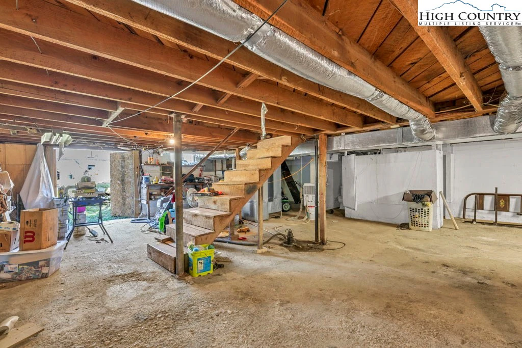 Image number 5 for the current listing