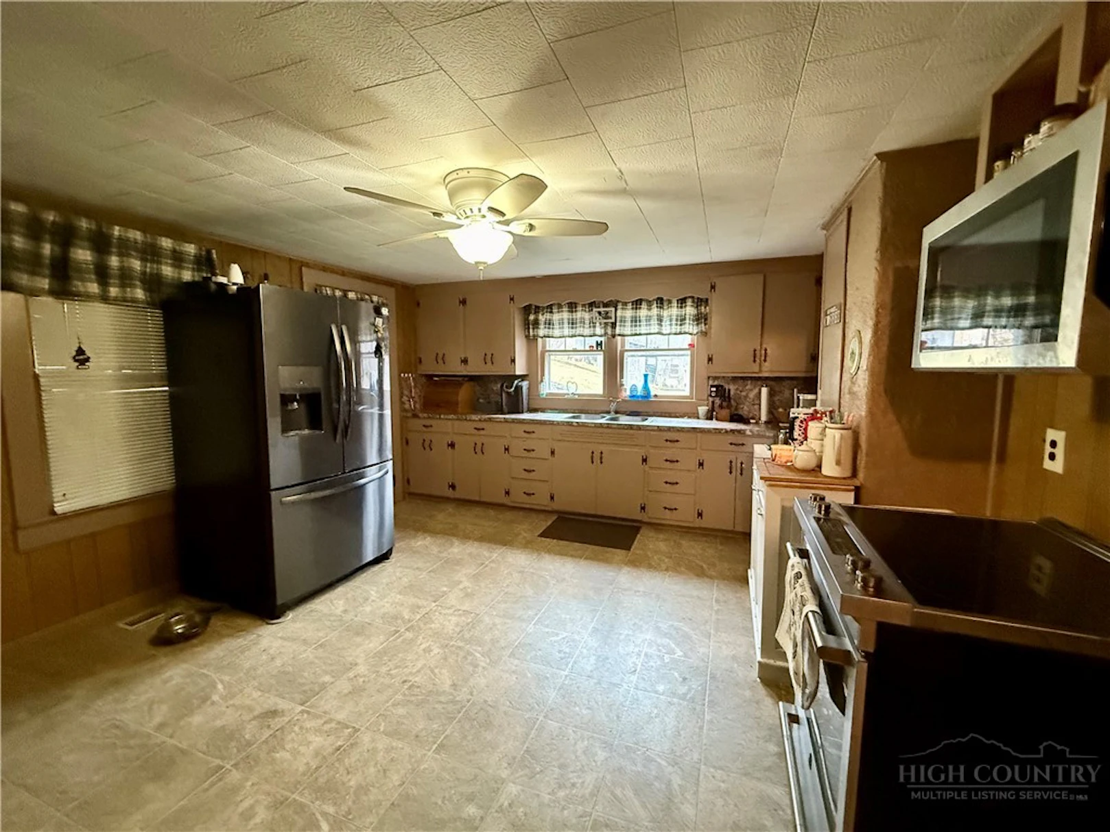 Image number 5 for the current listing