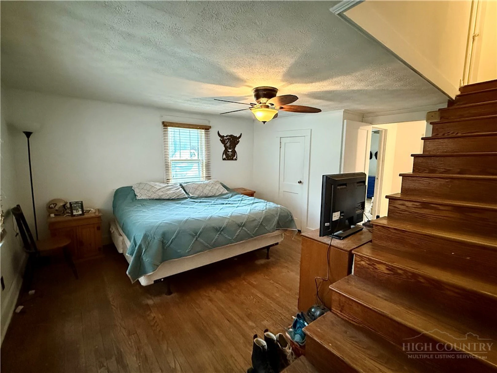 Image number 8 for the current listing