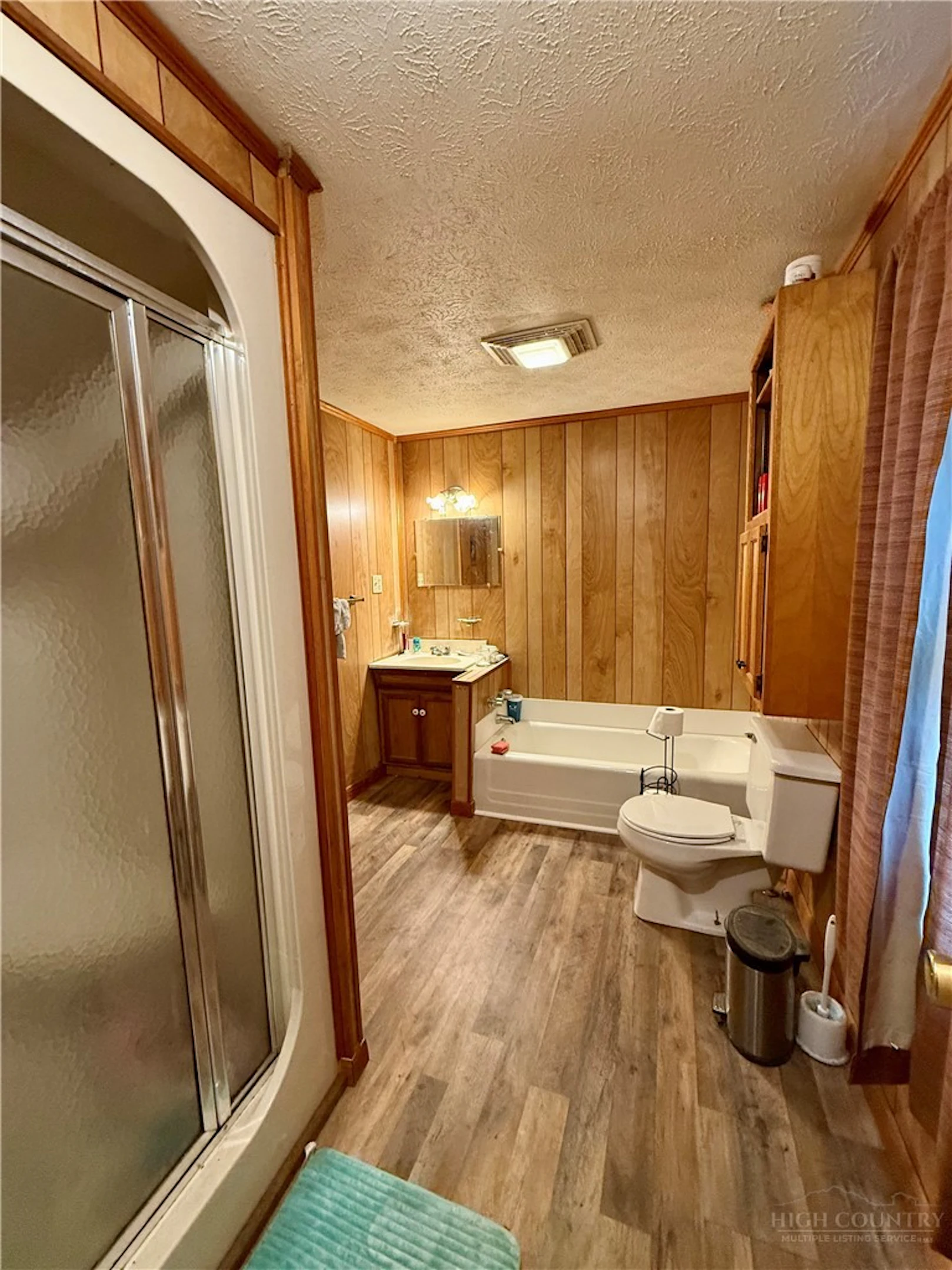Image number 11 for the current listing