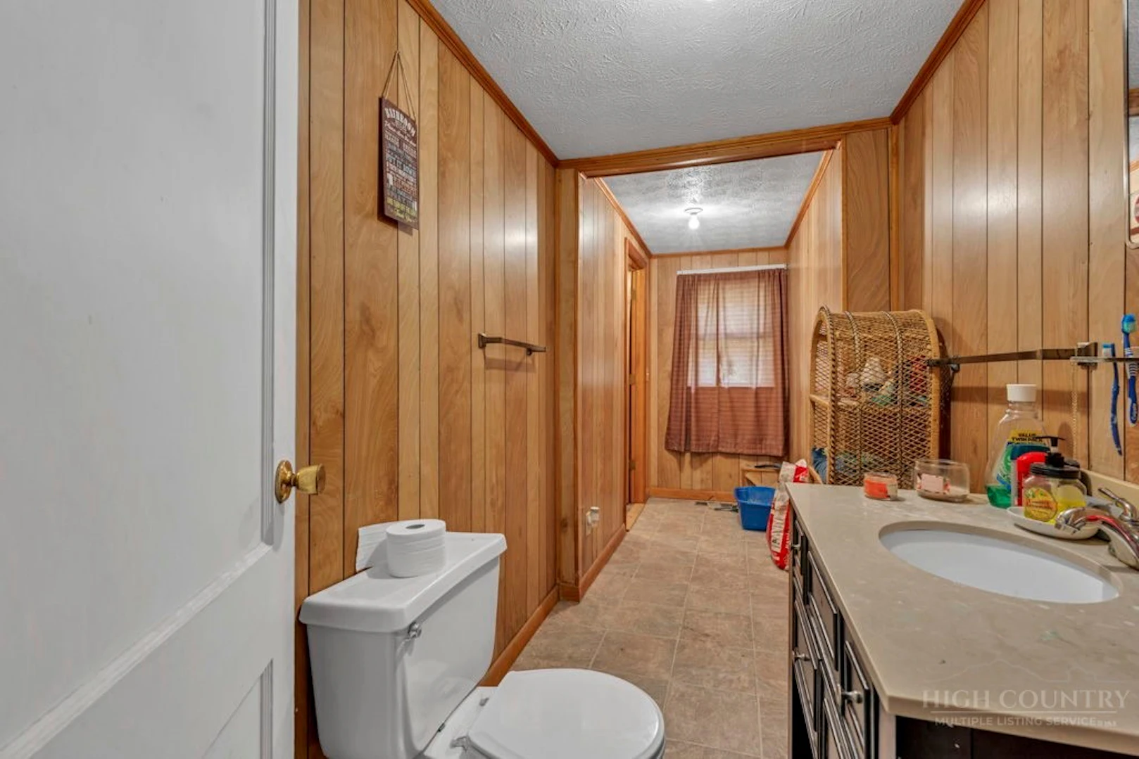 Image number 13 for the current listing