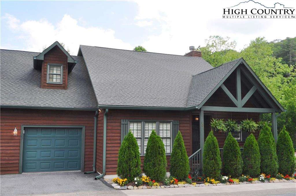 Image number 1 for the current listing