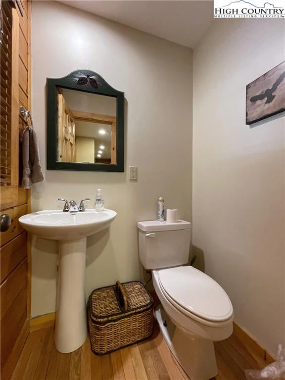 Image number 6 for the current listing