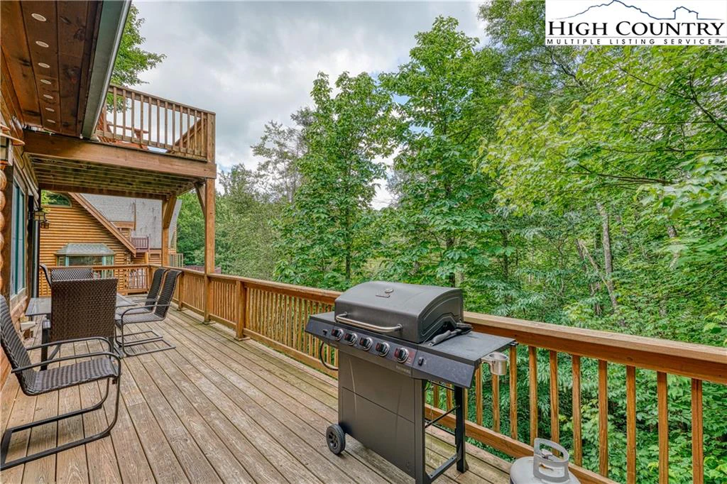 Image number 14 for the current listing