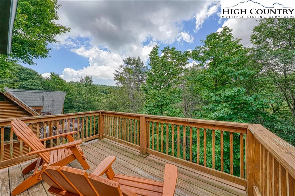 Image number 16 for the current listing