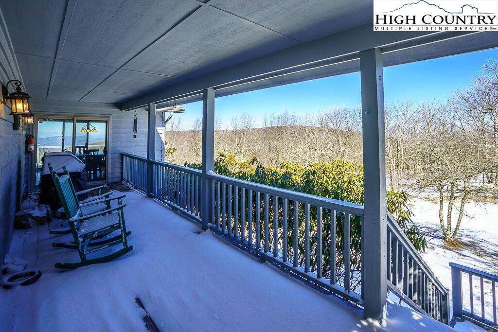 Image number 11 for the current listing
