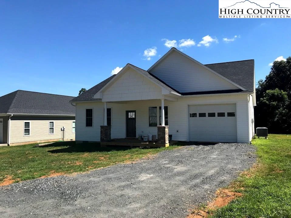 Image number 1 for the current listing