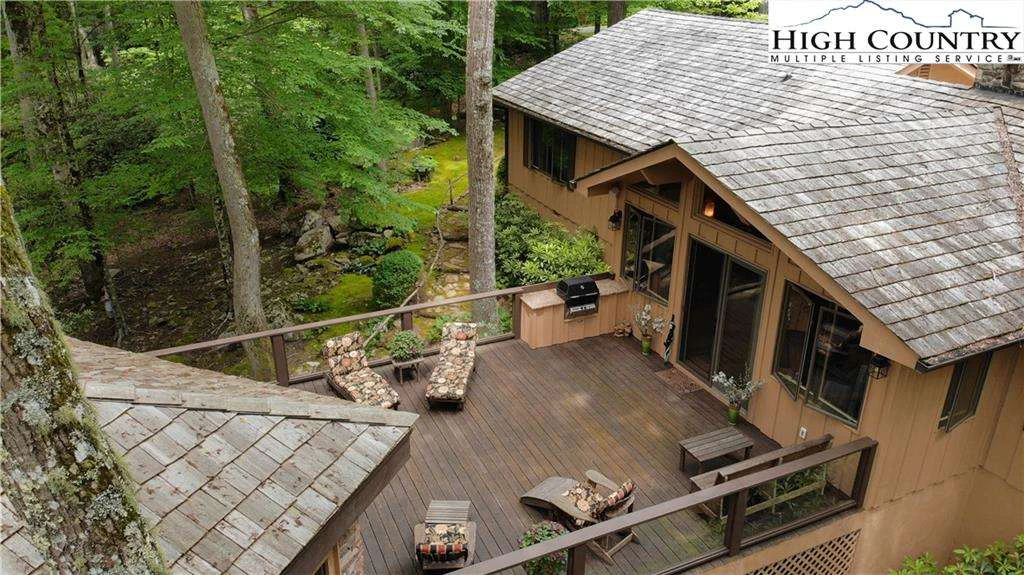 Image number 19 for the current listing