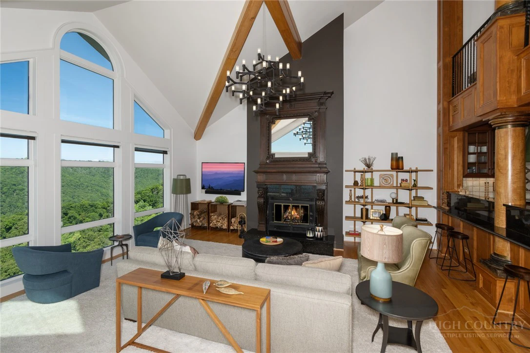 Image number 5 for the current listing