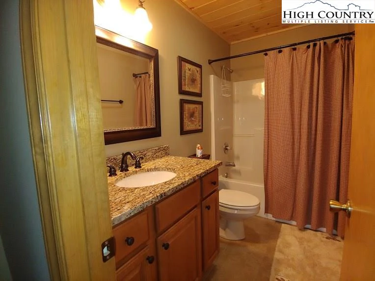 Image number 2 for the current listing