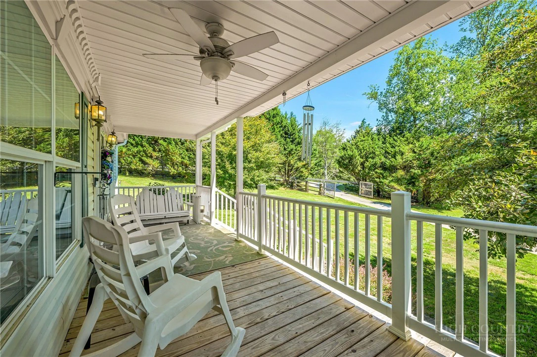 Image number 9 for the current listing