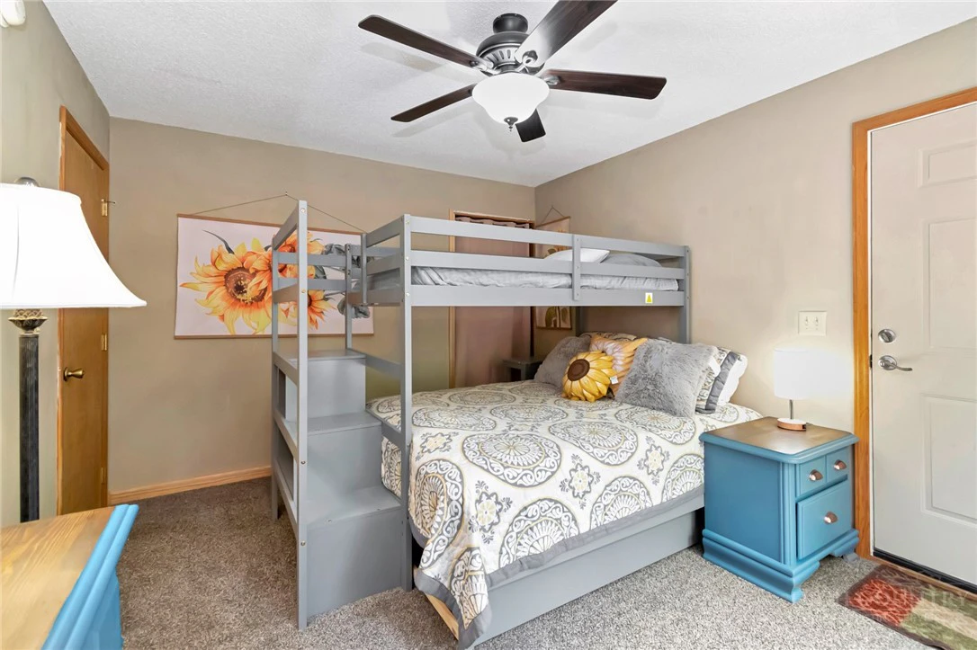 Image number 6 for the current listing