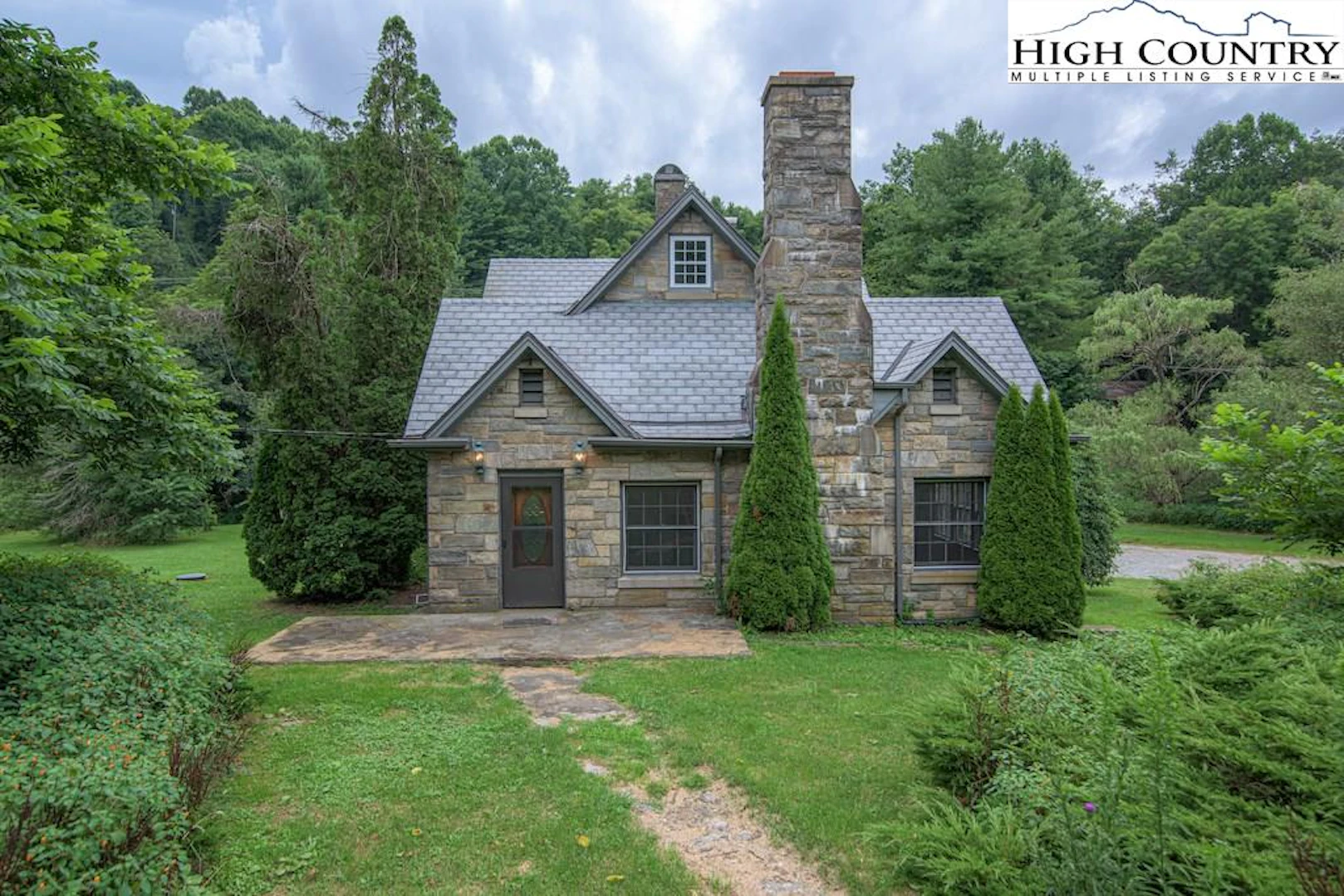 Image number 1 for the current listing