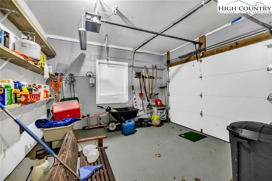 Image number 21 for the current listing