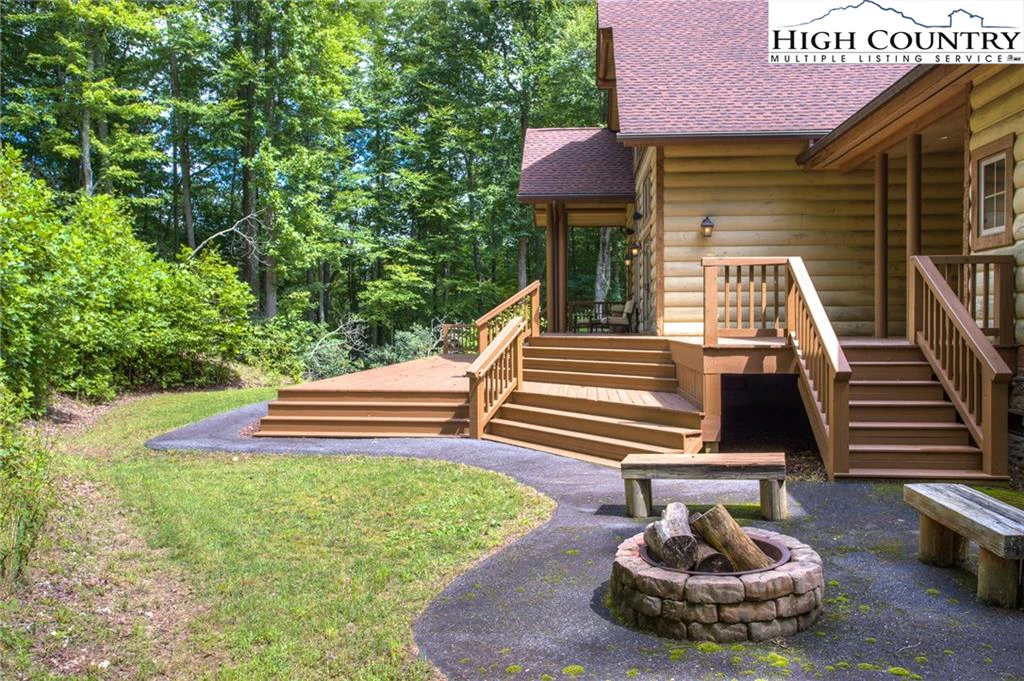 Image number 19 for the current listing