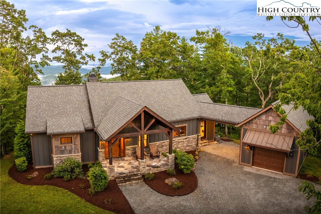 Image number 13 for the current listing