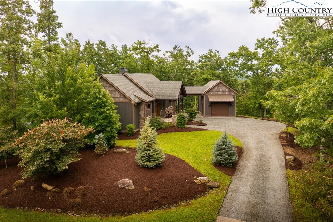 Image number 11 for the current listing