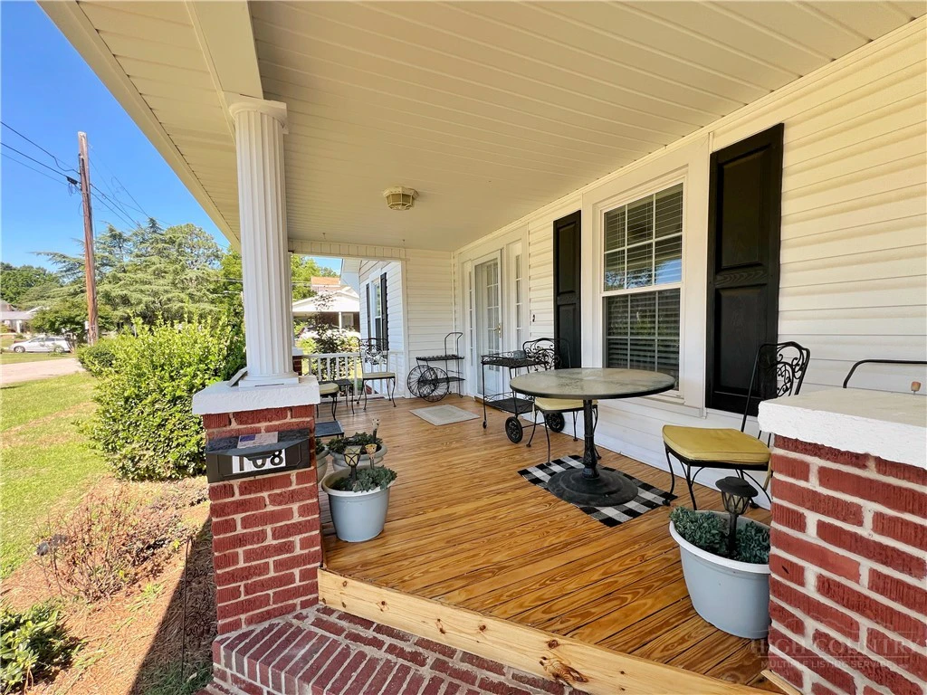 Image number 3 for the current listing