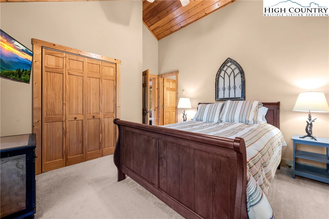 Image number 6 for the current listing