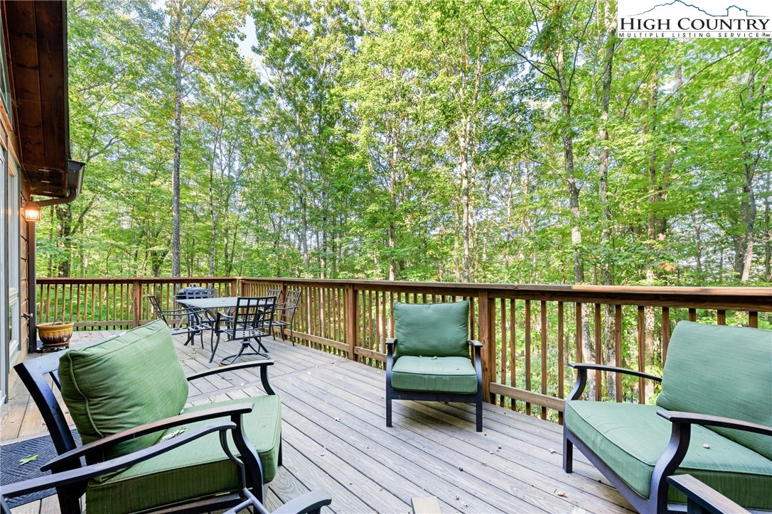 Image number 12 for the current listing
