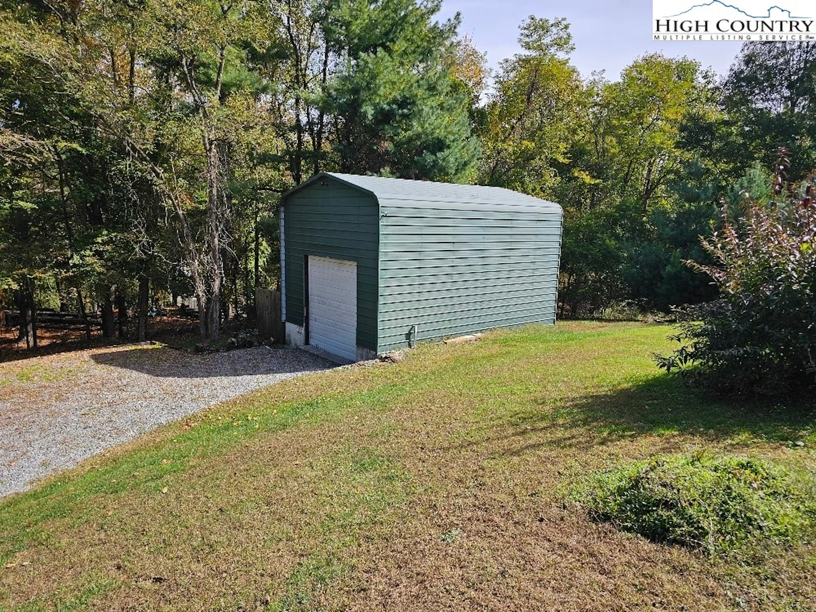 Image number 13 for the current listing