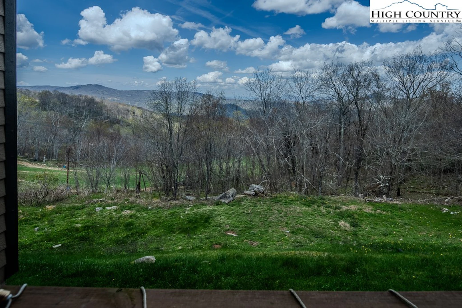 Image number 19 for the current listing