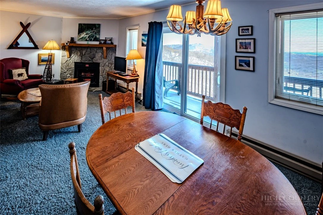 Image number 5 for the current listing