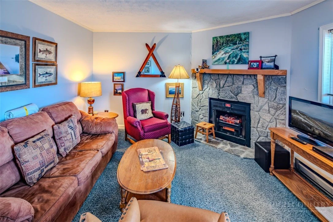 Image number 6 for the current listing